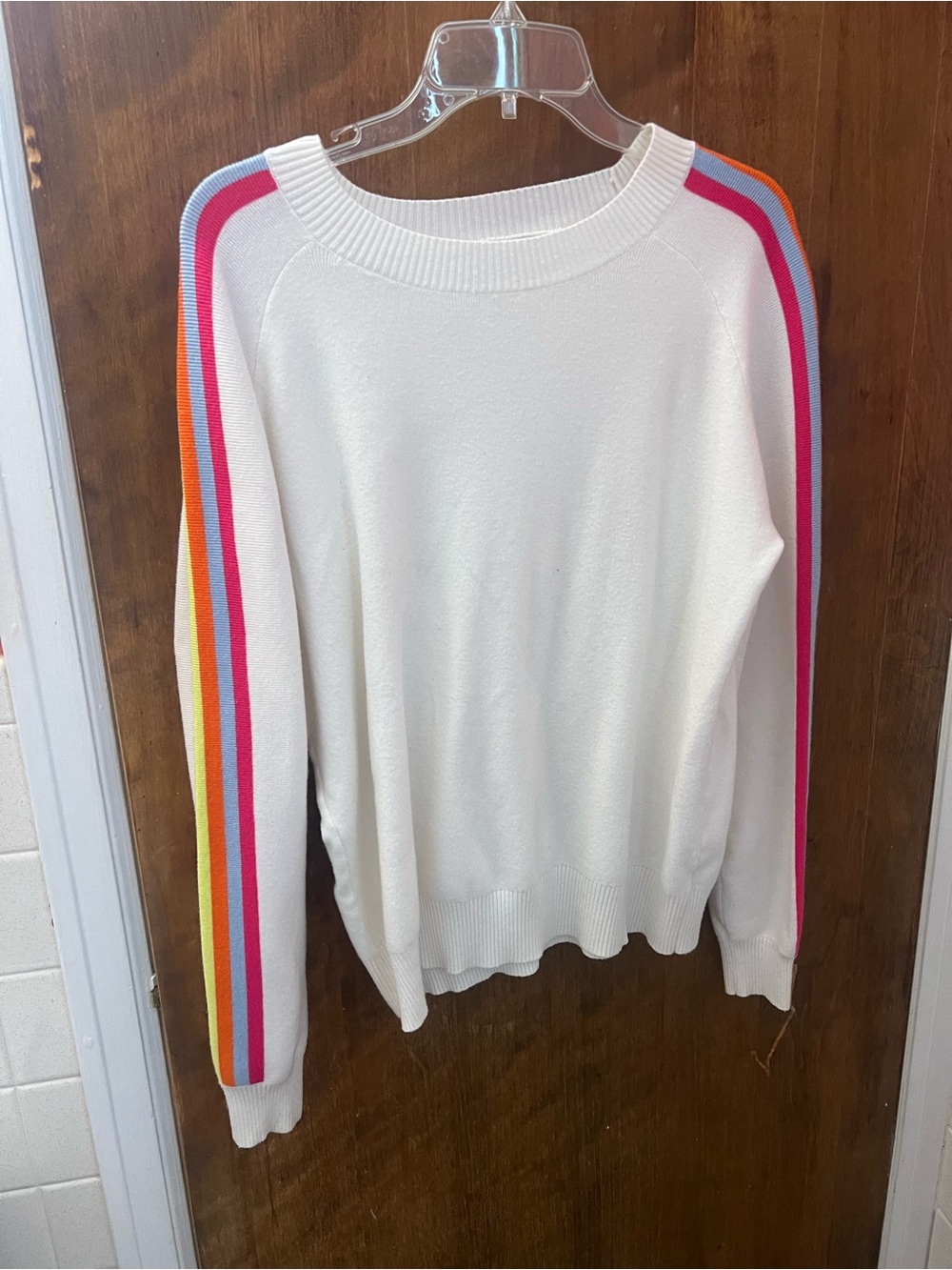 Avara Medium White Women's Crewneck Sweater with Rainbow Sleeve Stripes